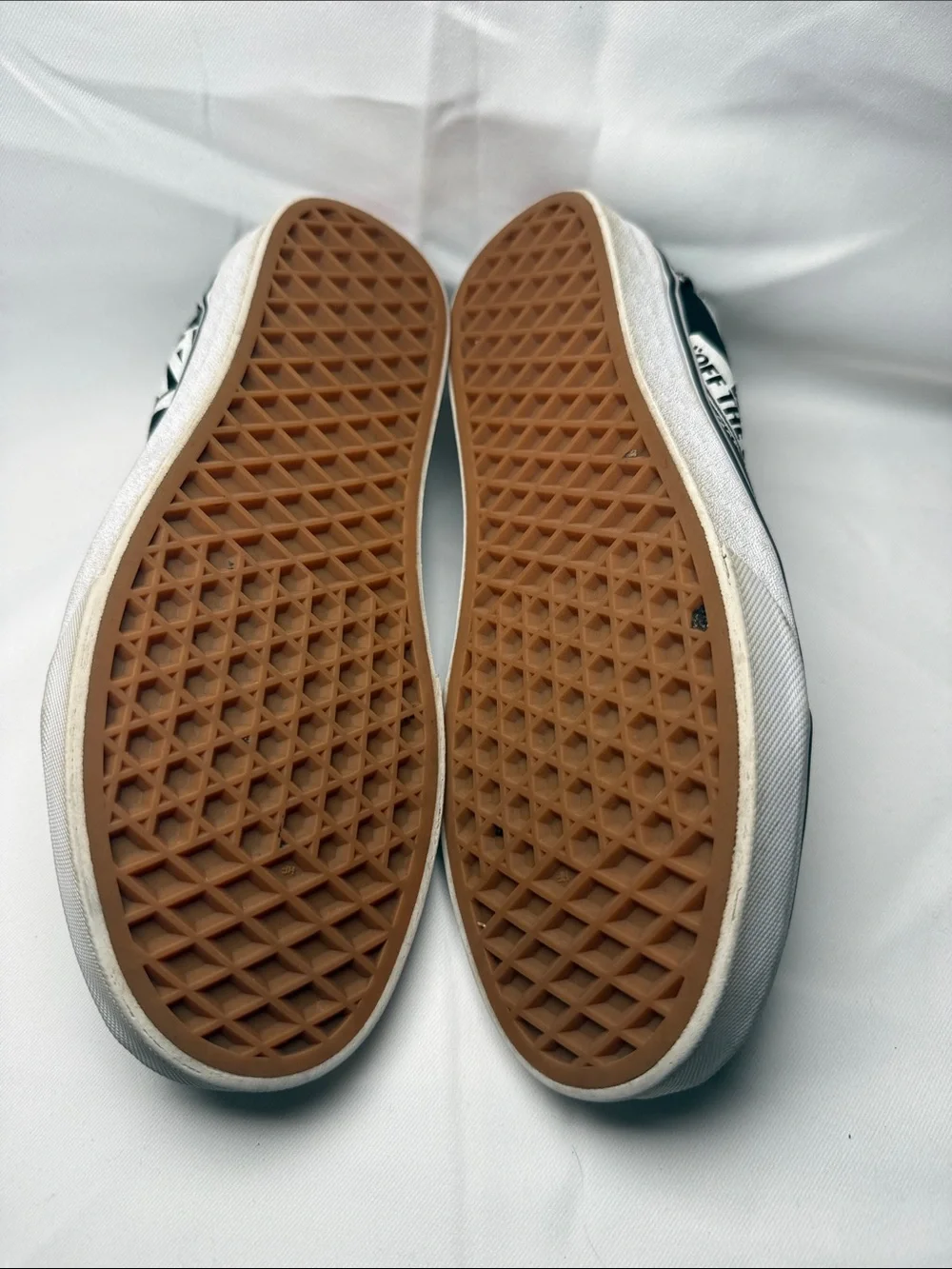VANS Black and White Graphic Low-Top Sneakers